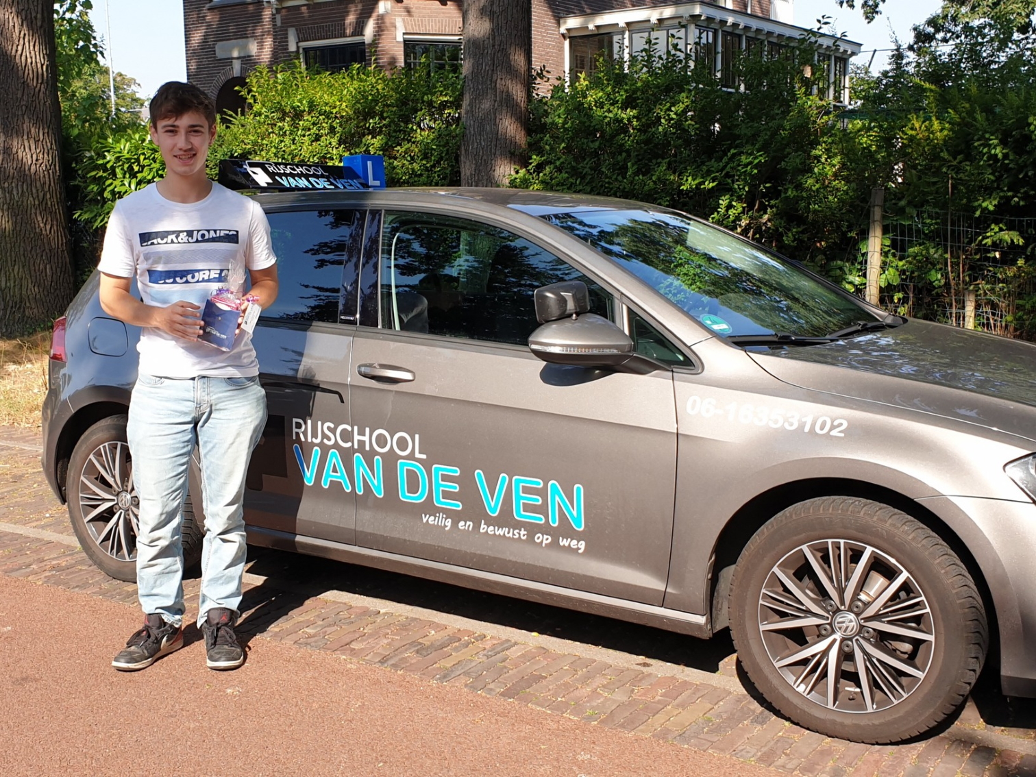 Rijk van Thiel geslaagd
