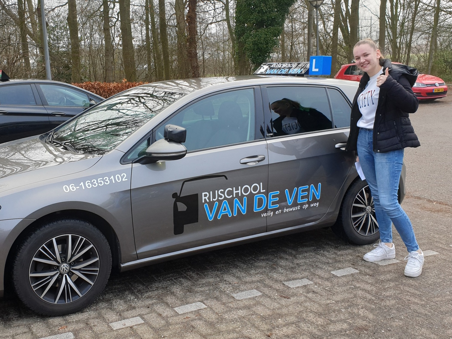 Hannah van der Velden geslaagd