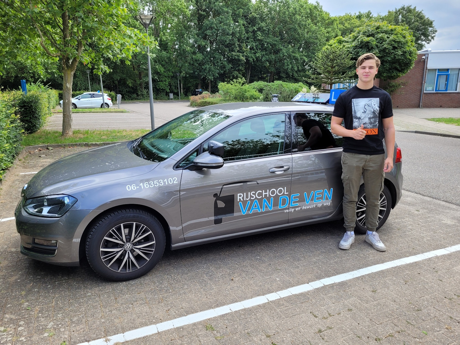 Sil Verploegen geslaagd