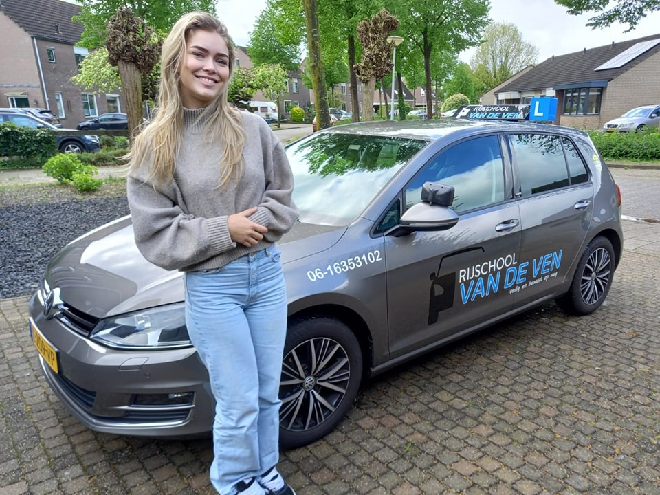 Mila van Oort geslaagd