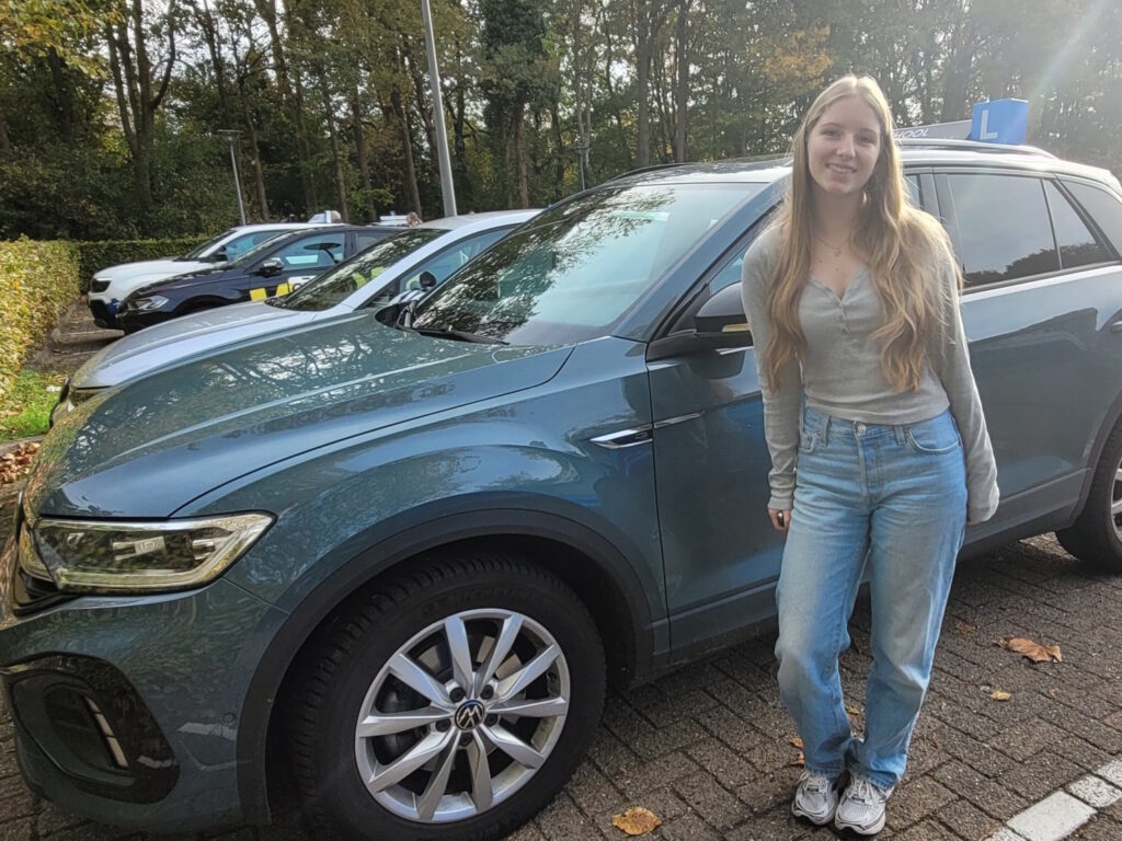 Cayenne van den Hazelkamp geslaagd